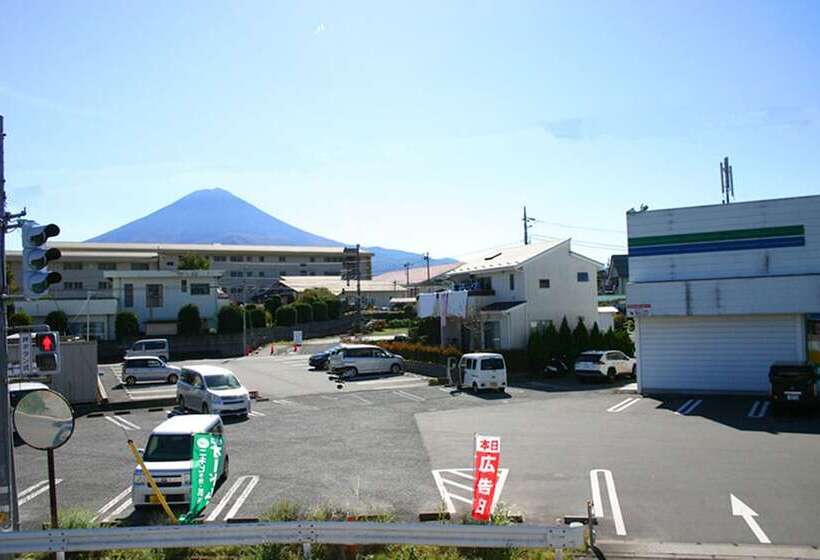 پانسیون Retro