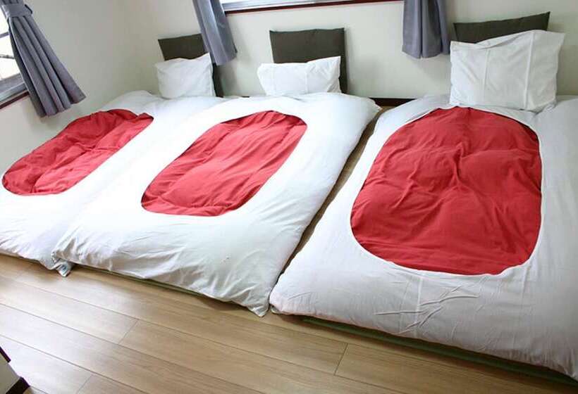 پانسیون Retro