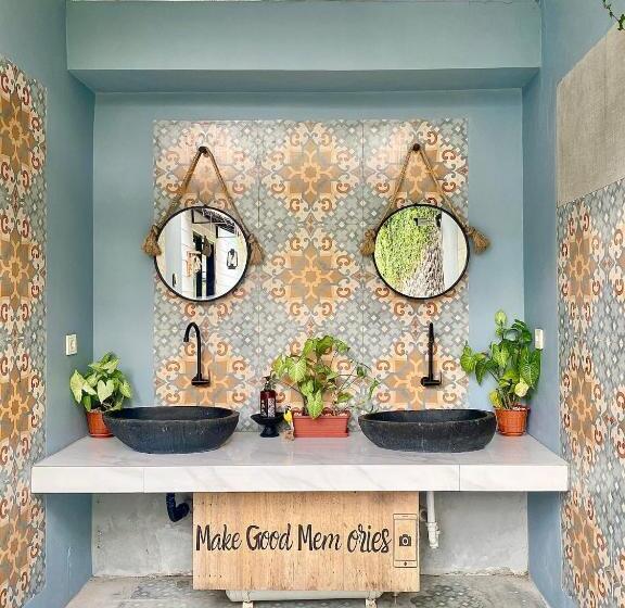 The Jungle Hostel Canggu