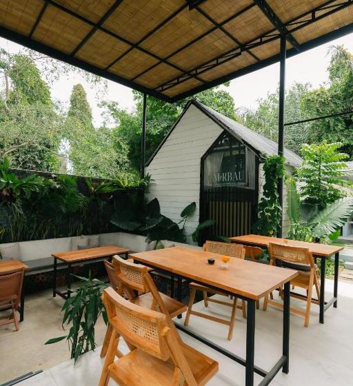 The Jungle Hostel Canggu
