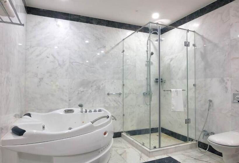 The Proud Hotel Al Khobar