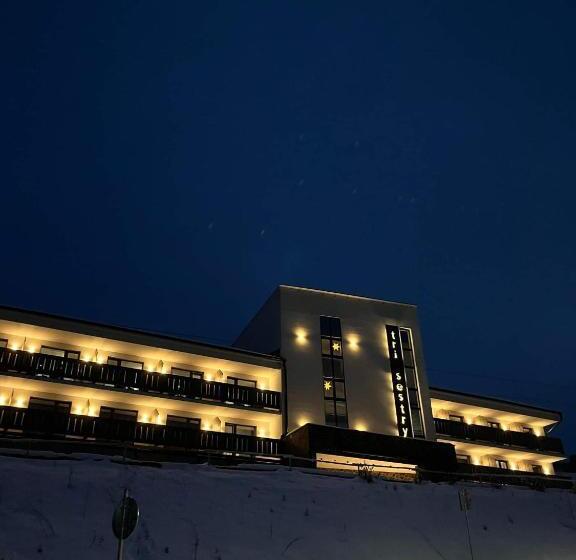 Apartmány Tri Sestry   Real Ski In Ski Out