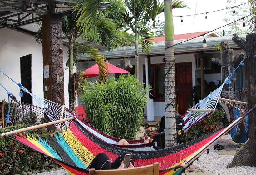 فندق صغير Arenal Poshpacker