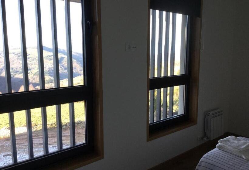 הוסטל Linar Do Rei