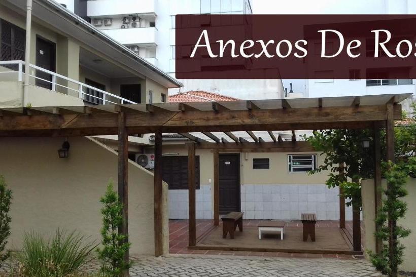 住宿加早餐  Anexos De Rose