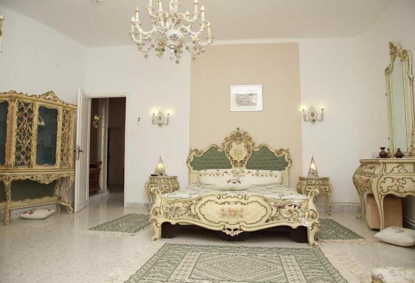 تختخواب و صبحانه Dar Henani