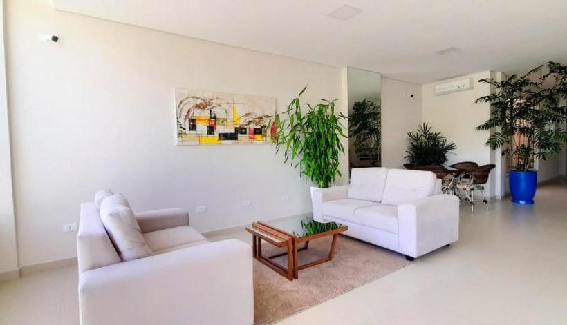 Отель Residencial Dona Clara