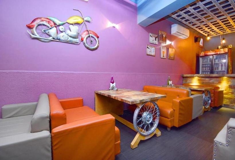 Отель Vaccinated Staff Capital O 38623 Pathankot Club