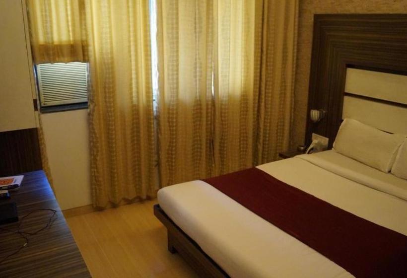 בית מלון כפרי Khandesh Residency