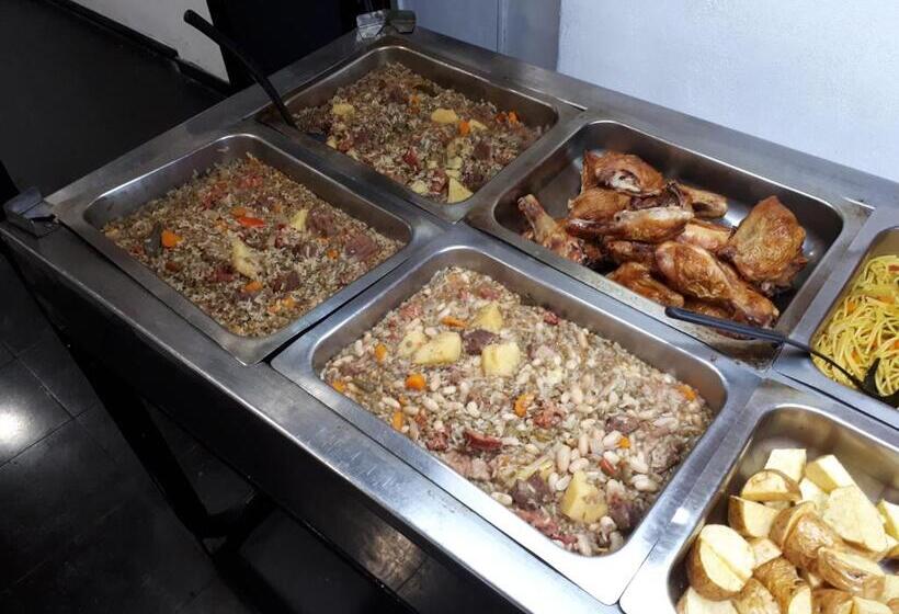 Отель Oasis Gran