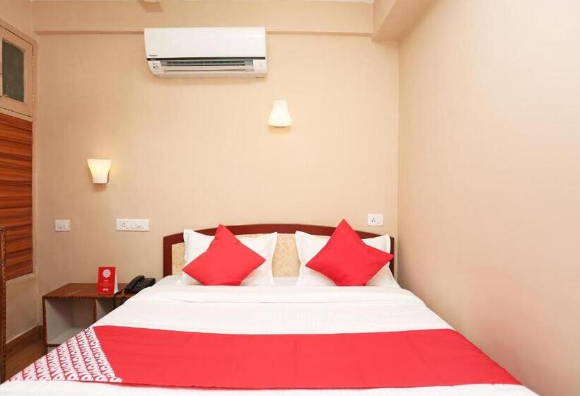 فندق Oyo 13669  Satnam