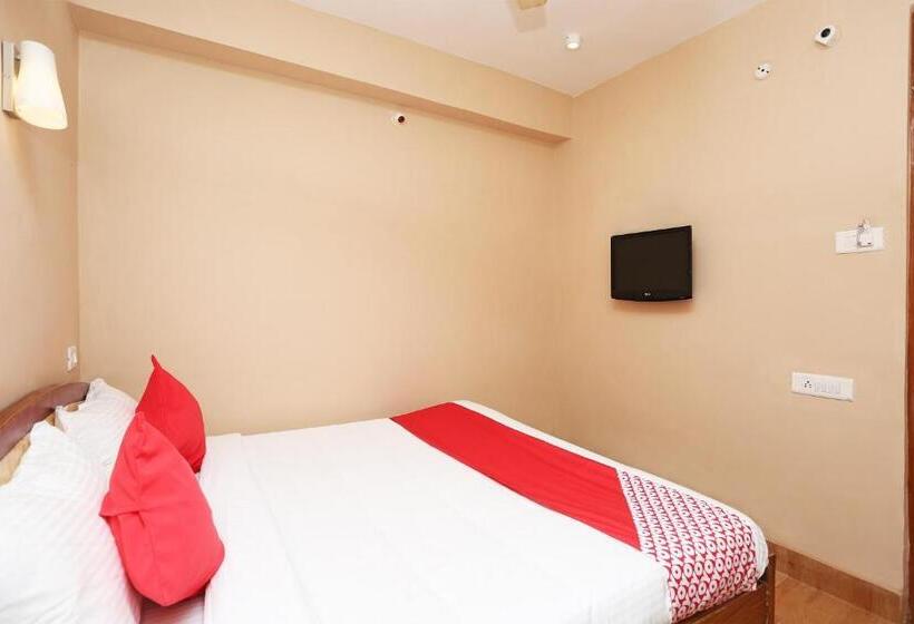 فندق Oyo 13669  Satnam