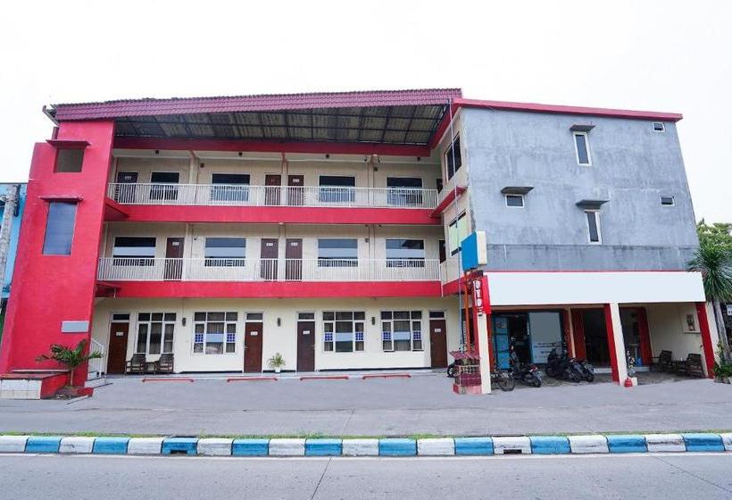 Отель Oyo 2612 Pondok Rizqi Syariah