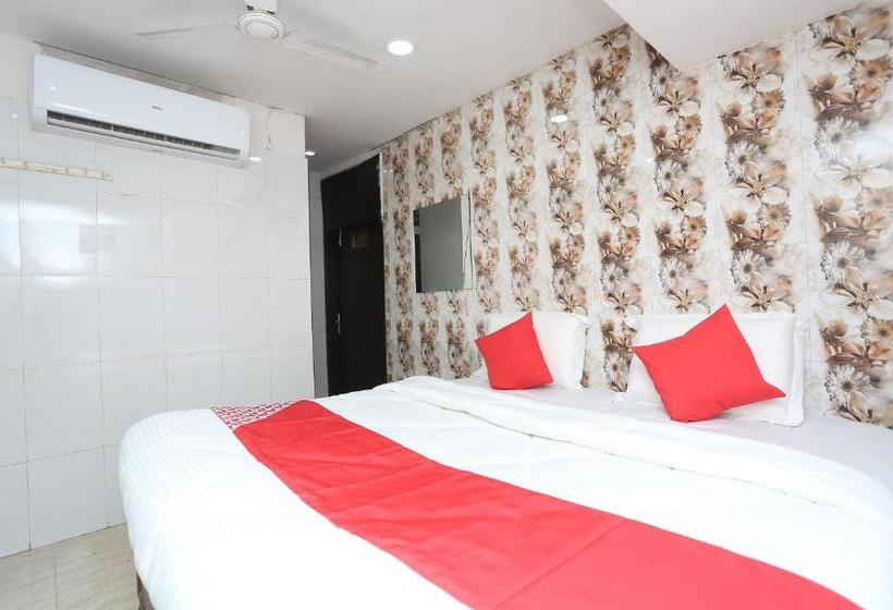 فندق Oyo 33002 Mansi Guest House