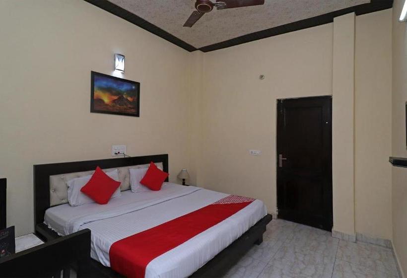 Отель Oyo 37459 Sanaya