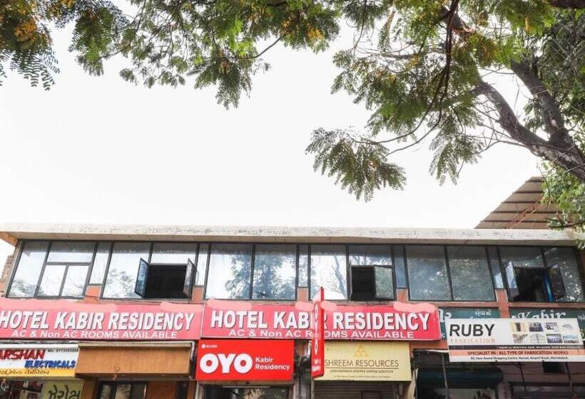 ホテル Oyo 60599 Kabir Residency