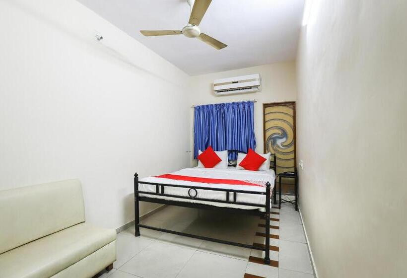 ホテル Oyo 60599 Kabir Residency