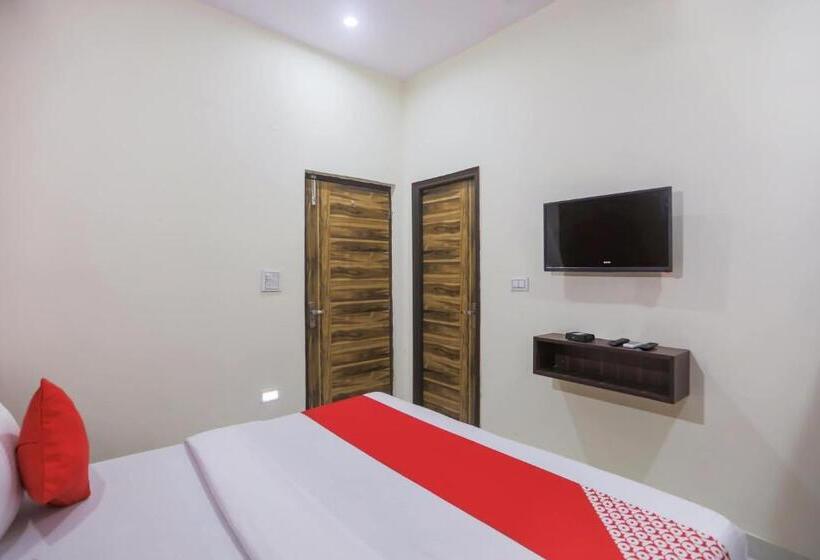 호텔 O Sewa Residency