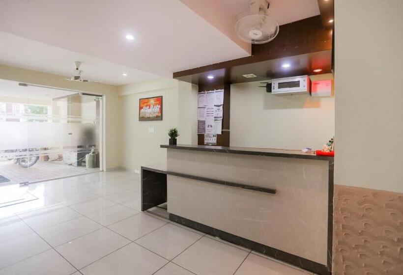 호텔 O Sewa Residency