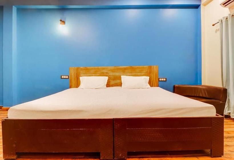 בית מלון כפרי Spot On 49375 Royal Inn