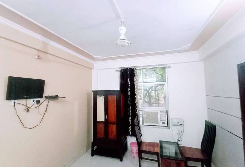 فندق Surya Palace