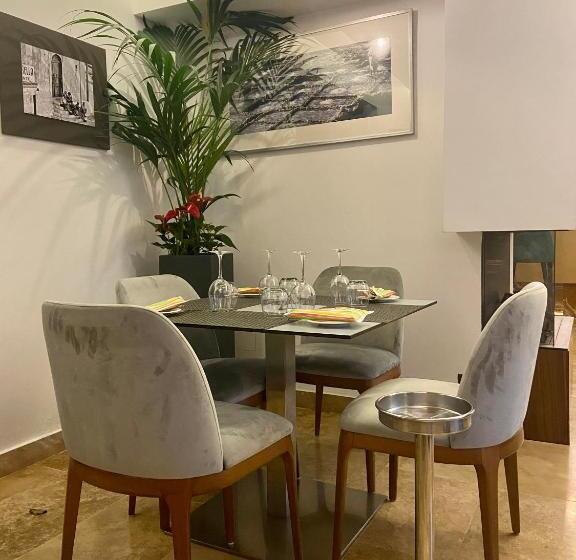 هتل The Village Boutique And Spa