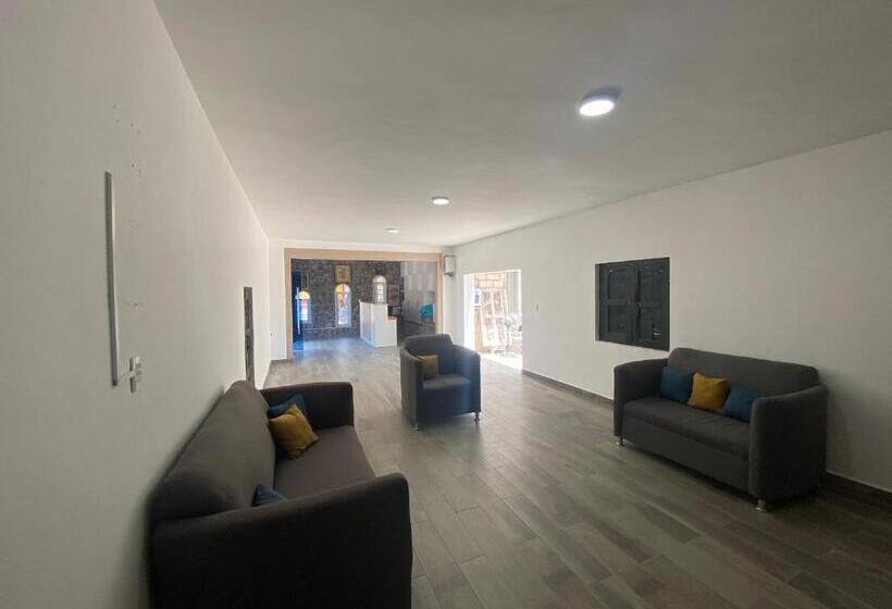 호텔 Villas De San Miguel Media Luna