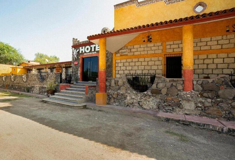 호텔 Villas De San Miguel Media Luna