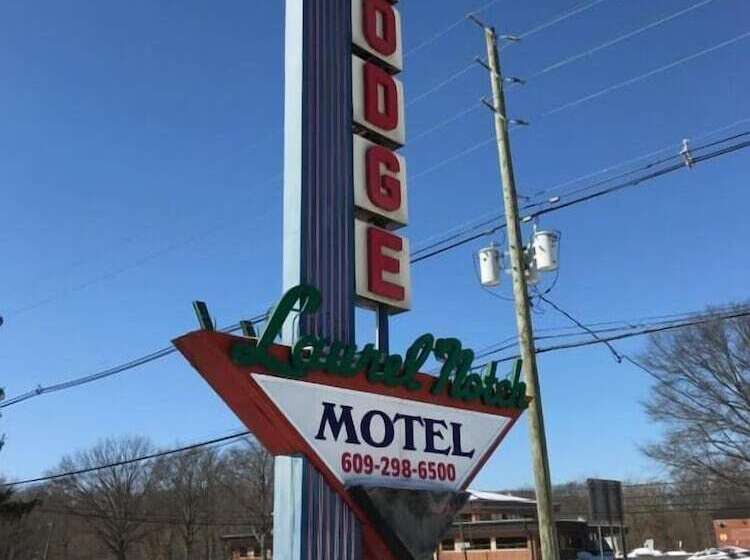 Laurel Notch Motel