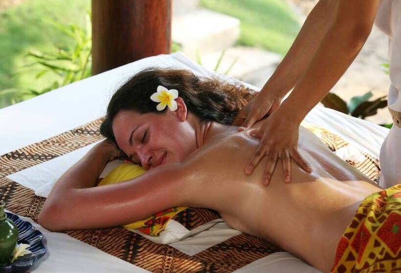 펜션 Keramahan Townhouse Bali