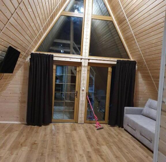 پانسیون Khatky Na Penkakh