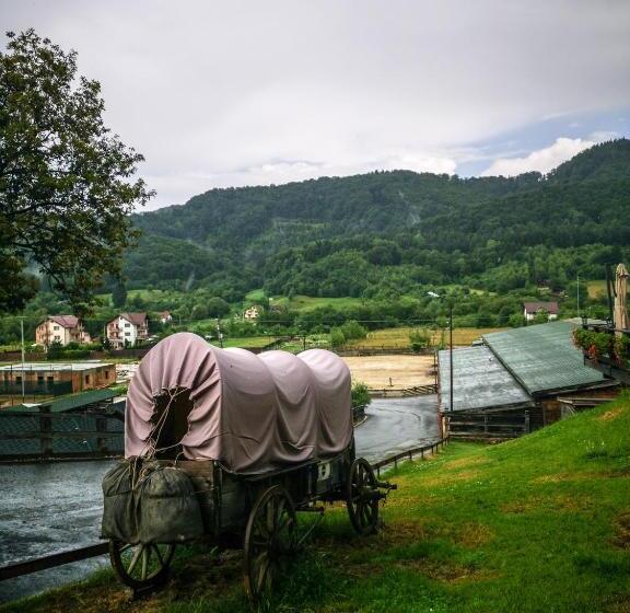 פנסיון Maggie's Ranch