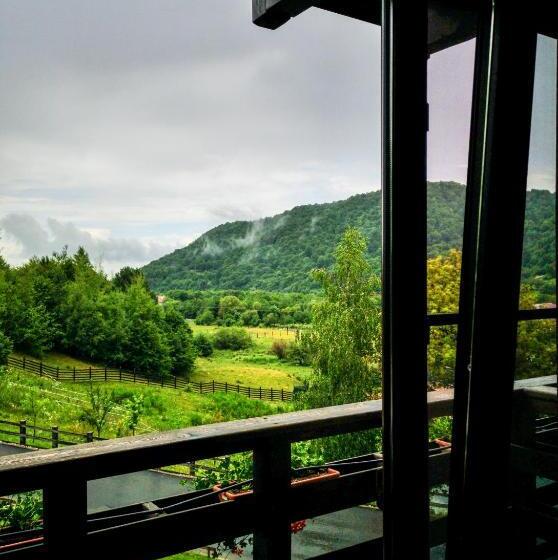 פנסיון Maggie's Ranch