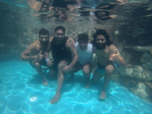 פנסיון Manusath Holiday Inn