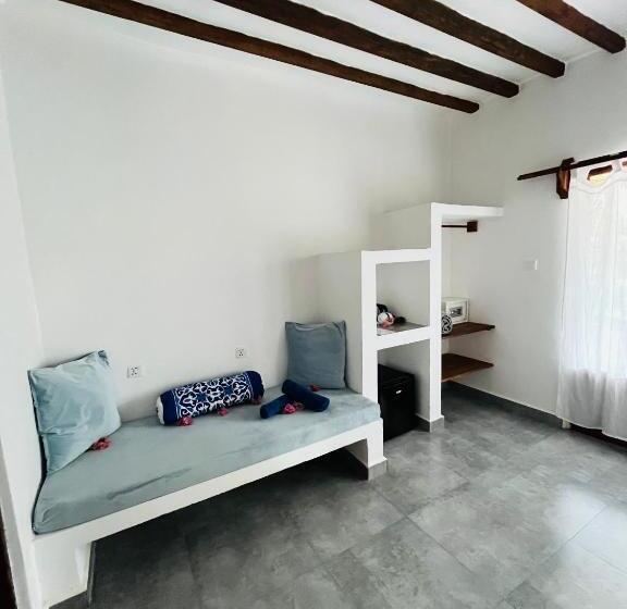 ペンション Miti Beach Bungalows