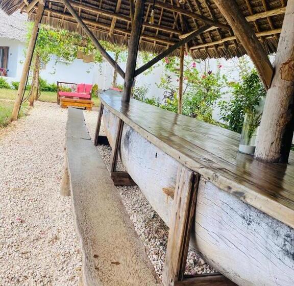 ペンション Miti Beach Bungalows