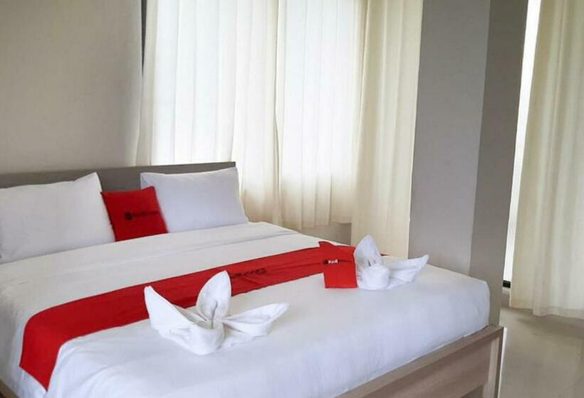 بنسيون Reddoorz Plus @ Bitung City Center