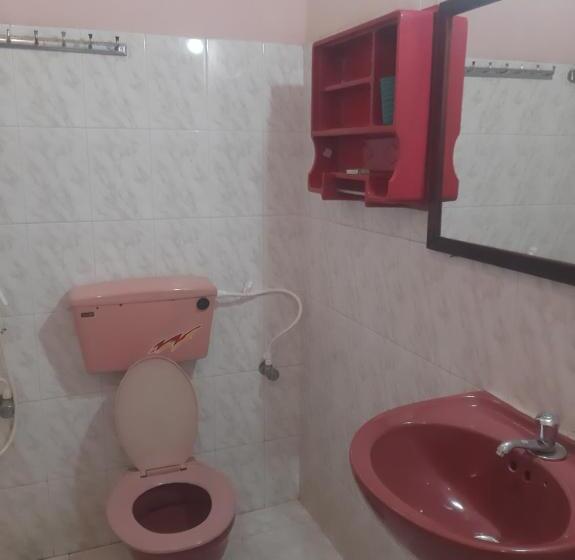 בית מלון כפרי Peacock