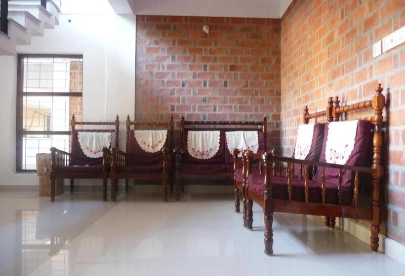 בית מלון כפרי Peacock