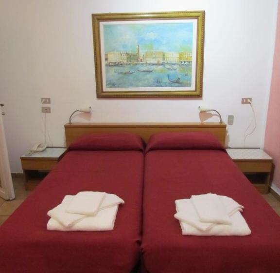 تختخواب و صبحانه Althea Rooms