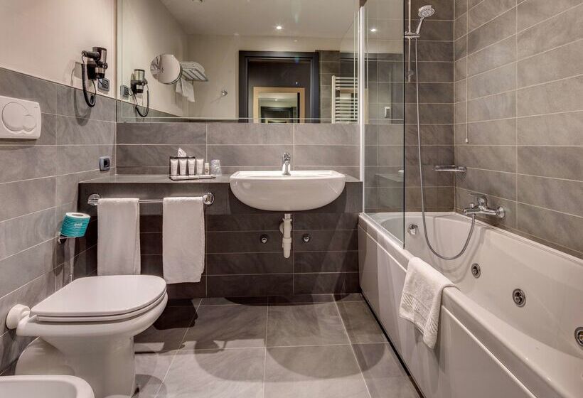 Best Western Plus Hotel Expo