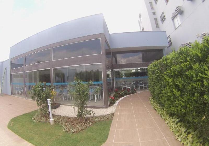 酒店 Aero Park E Estacionamento