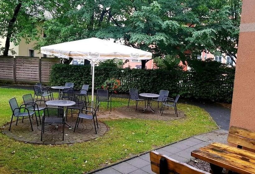 בית מלון כפרי Amadeus Dresden Neustadt