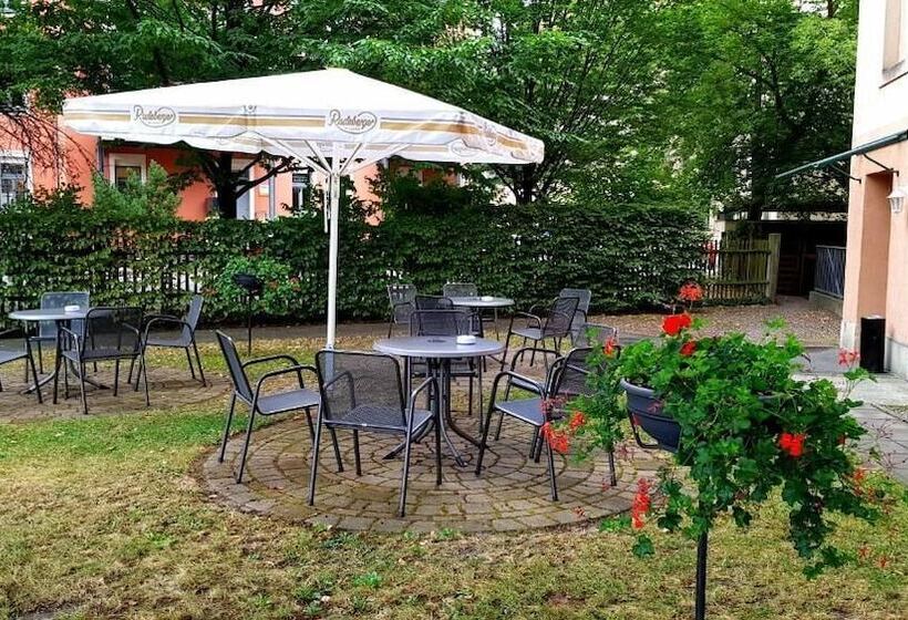 בית מלון כפרי Amadeus Dresden Neustadt