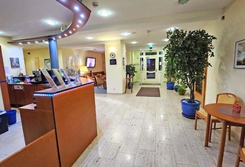 בית מלון כפרי Amadeus Dresden Neustadt