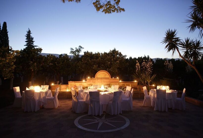 ホテル Argentikon Luxury Suites