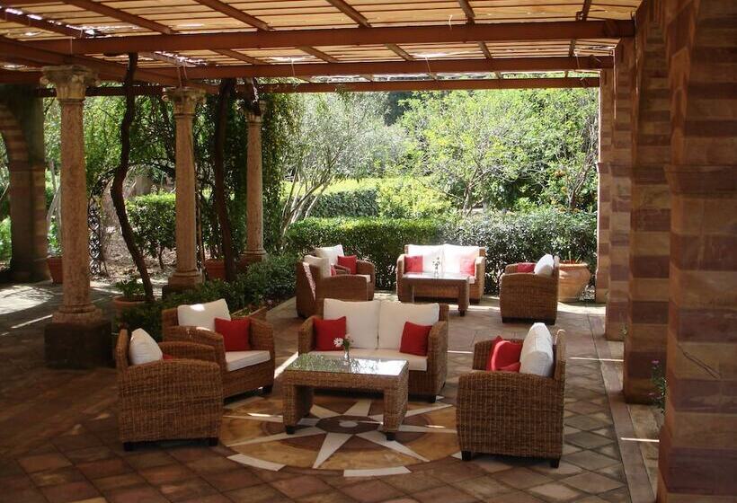 ホテル Argentikon Luxury Suites