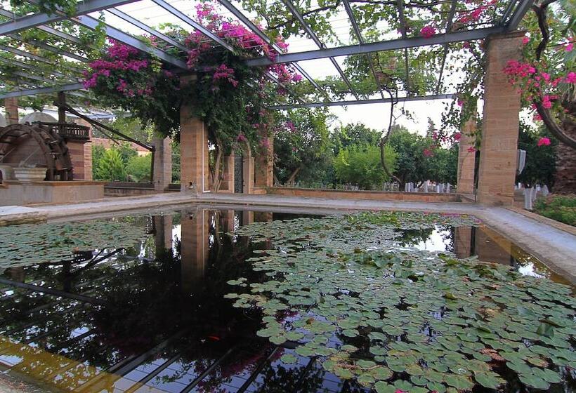 فندق Argentikon Luxury Suites