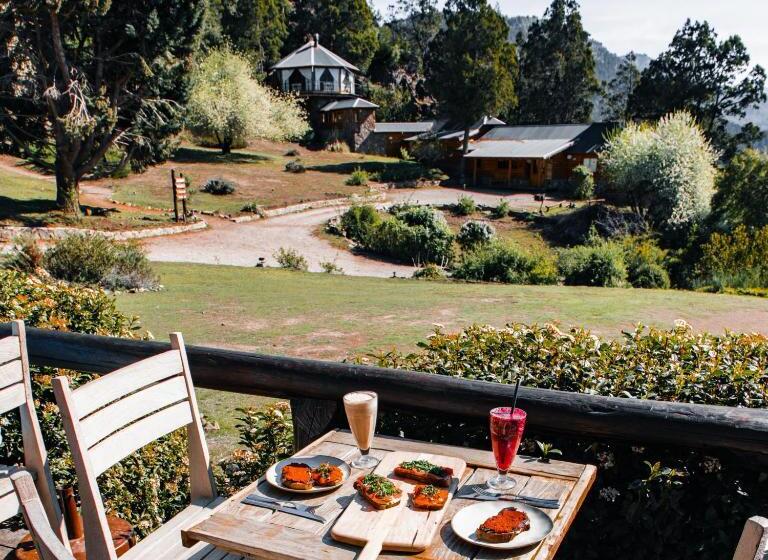 Отель Arrayan Lake View Mountain Lodge & Casa De Te Arrayan