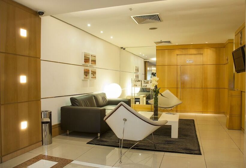 ホテル Astoria Palace